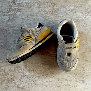 New Balance toddler sneakers size 6/6.5